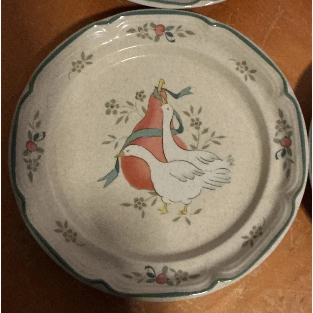 International Tableworks Marmalade Goose Stoneware Salad Plates 7.5